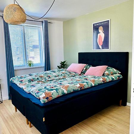 5 Minute Walk To Lego House - 50M2 Cozy Apartment- D Unit Billund Zimmer foto